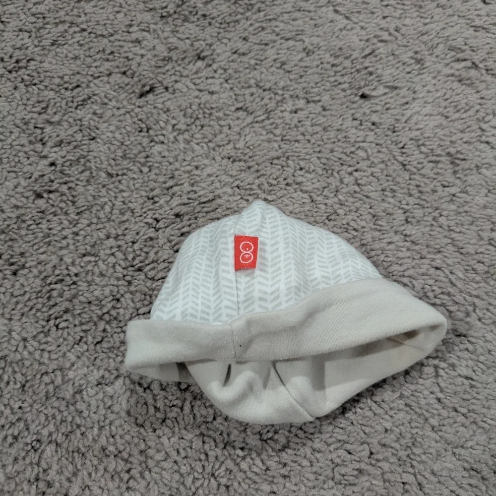 Magnetic Me Gray Patterned Baby Hat‎